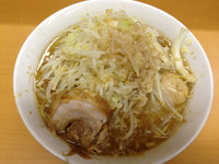 「まるとく ヤサイちょいマシ、ニンニク、アブラ680円。」@ラーメン ○菅の写真