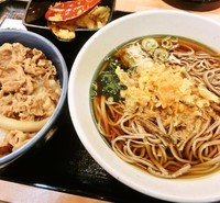 「ミニ牛丼とそばセット(600円)」@吉野家 4号線花巻中央店の写真
