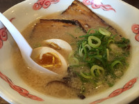 「特製とんこつラーメン」@ドラゴンラーメン 大財店の写真