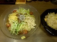 「冷やし中華＋半チャーハン」@ラーメン たかし屋 千葉駅前店の写真