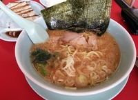 「サービスセットB￥800（味噌ラーメン、硬め）」@山岡家 岸和田店の写真