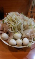 「小ラーメン　辛いやつ　ヤサイニンニクアブラ」@ラーメン二郎 八王子野猿街道店2の写真