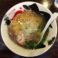 「香味らーめん塩味（中太麺）830円」@屋台拉麺 一’s 幕張店の写真