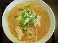 「味噌ラーメン 750円」@三ツ山製麺工場 ラーメン事業部の写真