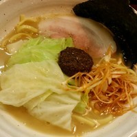 「熟成練り醤油らーめん（並盛）７００円」@『   』（無銘）の写真