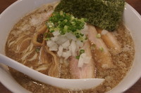 「背脂煮干しらぁめん ＋大盛無料」@らぁめん 泰然の写真