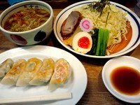 「つけ汁そば880円＋餃子410円」@青竹平打ち中華そば 麺壱吉兆の写真