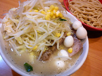 「小つけ麺（880円）なみのり＋うずら（100円）野菜ニンニク」@ラーメン二郎 八王子野猿街道店2の写真