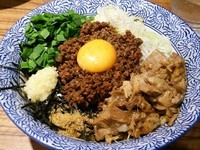 「台湾汁なし油そば（ミニ）730円」@ラーメン燈郎の写真