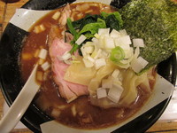 「煮干ラーメン　「820円」」@すごい煮干ラーメン凪 新宿ゴールデン街店 本館の写真