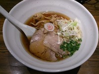 「二代目醤油らーめん」@ラーメン どんぐりの写真