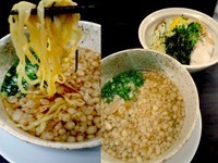「限定２シャバ系肉ひらつけ麺870円キツネとタヌキの化かし合い」@丸直の写真