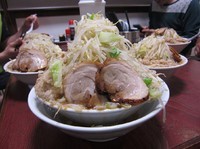 「ラーメン大（８００円）」@ギガムジャキの写真