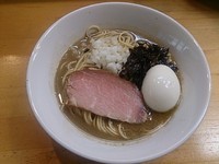 「特濃煮干そば黒＋味玉」@煮干中華ソバ イチカワの写真