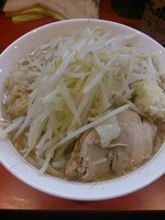 「ラーメン（中）、ニンニク、アブラ」@ドン-キタモトの写真