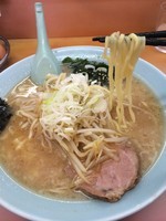 「らーめん¥600＋もやし¥50」@ラーメン かいざんの写真