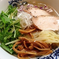 「【限定】冷し鶏節蕎麦（レモン風味）」@特級鶏蕎麦 龍介の写真