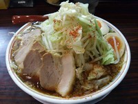 「【７月限定】にぼ野郎。（並盛）　＋味玉：サービス券」@煮干しらあめん 燕黒の写真