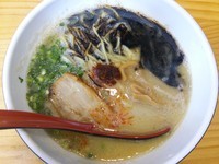 「鶏白湯新味（塩）＋替え玉（硬め）」@中華麺酒家 からっ風の写真