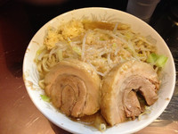 「ラーメン、アブラちょいマシニンニク700円。」@らーめん虎丸 川口店の写真
