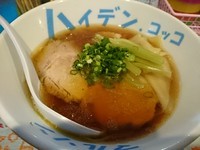 「【限定】比内鶏伊吹煮干しらーめん ￥800」@ハイデン.コッコFACTORYサマンサ・タマサの写真