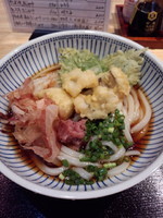 「鱧と大葉の天ぷらぶっかけ(冷)680円」@讃岐ぶっかけやの写真