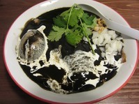 「限定　辛いＢｌａｃｋニボカレーソバ（８００円）」@麺 酒 やまのの写真