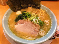 「豚骨醤油ラーメン」@横浜家系ラーメン 清六家 総本山の写真