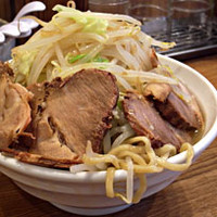 「チャーシューとんこくらーめん大盛1080円＋野菜100円」@煮干し らーめん てのごい屋 生田店の写真