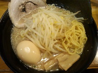 「しょうゆらーめん＋味玉（７００円）」@らーめん浮浪雲の写真