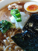 「（夏季限定）冷やしラーメン￥８５０」@Dragon Noodle's ドラゴンラーメンの写真