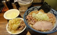 「油そば780円（ネギマシ）/刻みチャーシュー丼ミニ250円」@兎に角 松戸店の写真