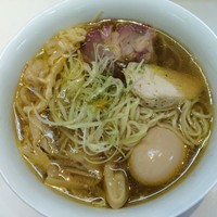 「熟成淡麗麺¥730円(煮玉子サービスCP)」@鶏湯ラーメン ばふ。の写真