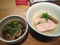 「冷やしつけめん(￥800)」@ラーメン屋 トイ・ボックスの写真
