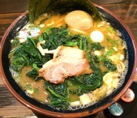 「味玉ラーメン＋ほうれん草（￥780＋￥100）」@町田商店マックスの写真