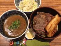 「つけめん＋ステーキ」@ラーメン燈郎の写真