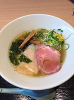 「淡麗鶏そば 塩」@松戸富田製麺 ららぽーとTOKYO-BAY店の写真