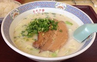 「ホワイトガウラーメン＋ライス(600円＋200円)」@大衆中華 ホサナの写真