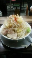 「ラーメン（並）野菜ダブル720円」@ジャンクガレッジ プレナ幕張店の写真