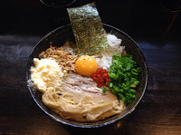 「かれーまぜそば（大盛）＋粉チーズ  800＋50円」@二代目 狼煙 ～心～の写真