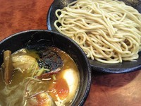 「【夏季限定】辛い濃厚カレーつけ麺（大）・味玉￥900」@自家製太麺 元気屋の写真