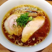 「醤油ラーメン　750円」@ラーメン屋 トイ・ボックスの写真