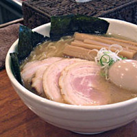 「全部のせラーメン大盛り1030円」@noodlesの写真