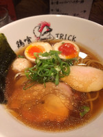 「鶏醤油 味玉のせ」@鶏喰～TRICK～の写真