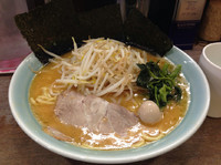 「味噌ラーメン（大）980円」@横浜家系ラーメン ほどが家の写真
