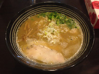 「純鶏白湯（醤油）700円」@鶏々 TORIDORIの写真
