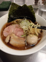 「NEOクラッシック特製醤油ラーメン1,010円」@麺処 ほん田 東京駅一番街店の写真