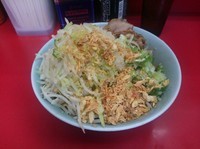 「小豚　ねぎ汁無し」@ラーメン二郎 中山駅前店の写真