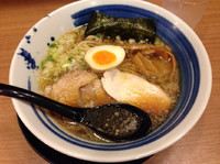 「こく旨醤油ラーメン」@麺処直久 海老名ビナウォーク店の写真
