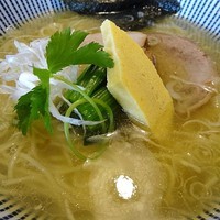 「しおら～めん　680円」@めん結び 光の葉の写真
